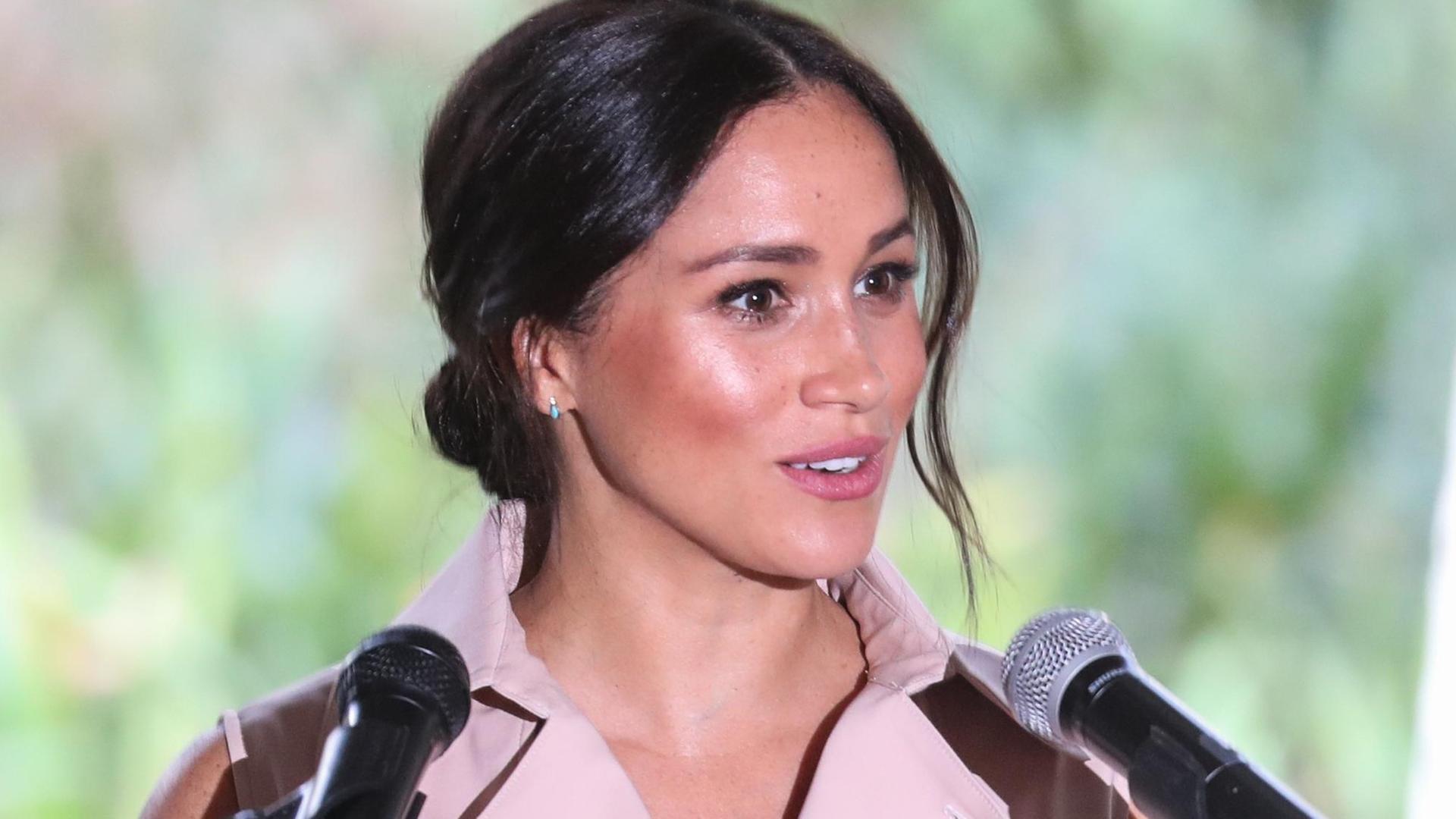 Meghan Markle, Duchess of Sussex und Ehefrau von Prinz Harry, während eines Pressetermins in Südafrika. Meghan Markle, Duchess of Sussex und Ehefrau von Prinz Harry, während eines Pressetermins in Südafrika.