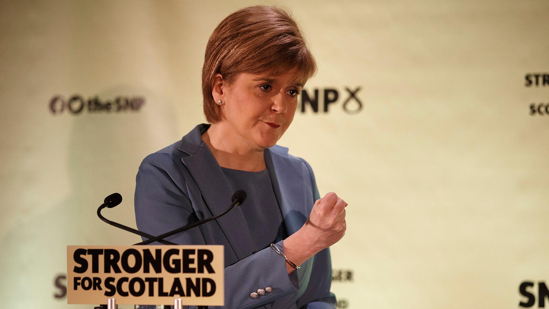 Nicola Sturgeon von der schottischen SNP lehrt die etablierten Parteien das Fürchten. Nicola Sturgeon von der schottischen SNP lehrt die etablierten Parteien das Fürchten.