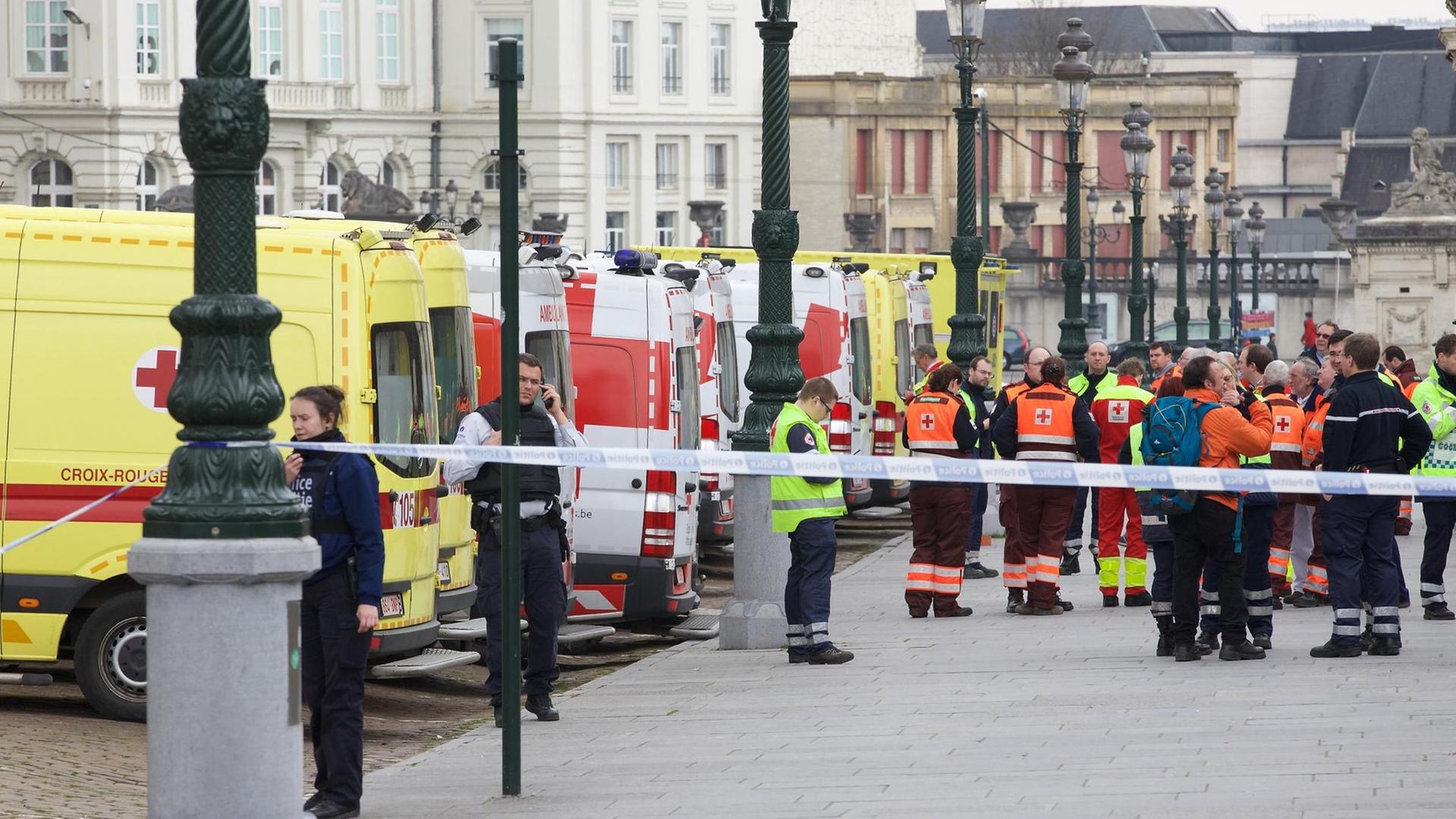 Rettungskräfte in Brüssel (22.3.2016)