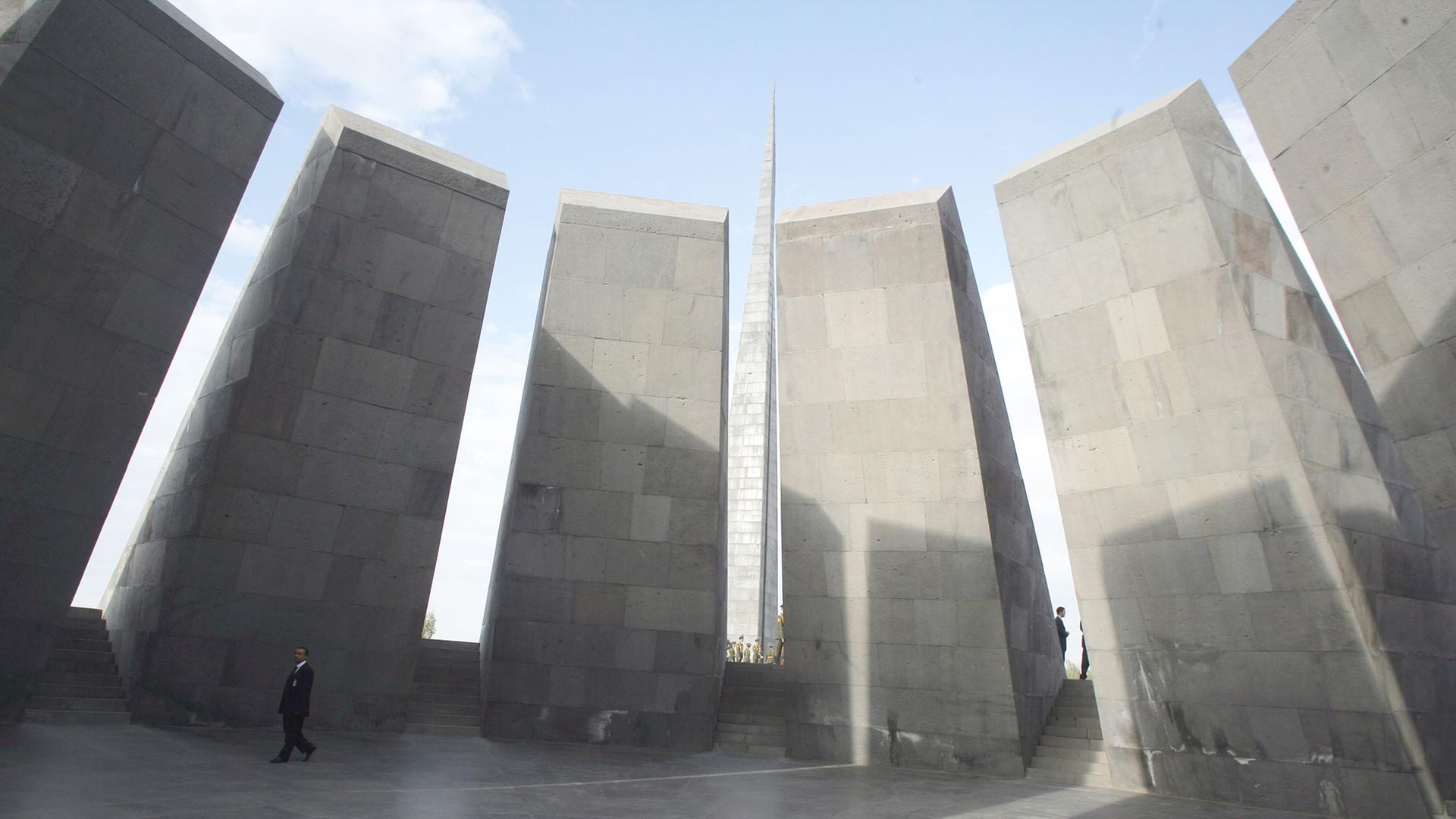 Gedenkstätte an den Völkermord an den Armeniern in Jerewan, Hauptstadt von Armenien Gedenkstätte an den Völkermord an den Armeniern in Jerewan, Hauptstadt von Armenien