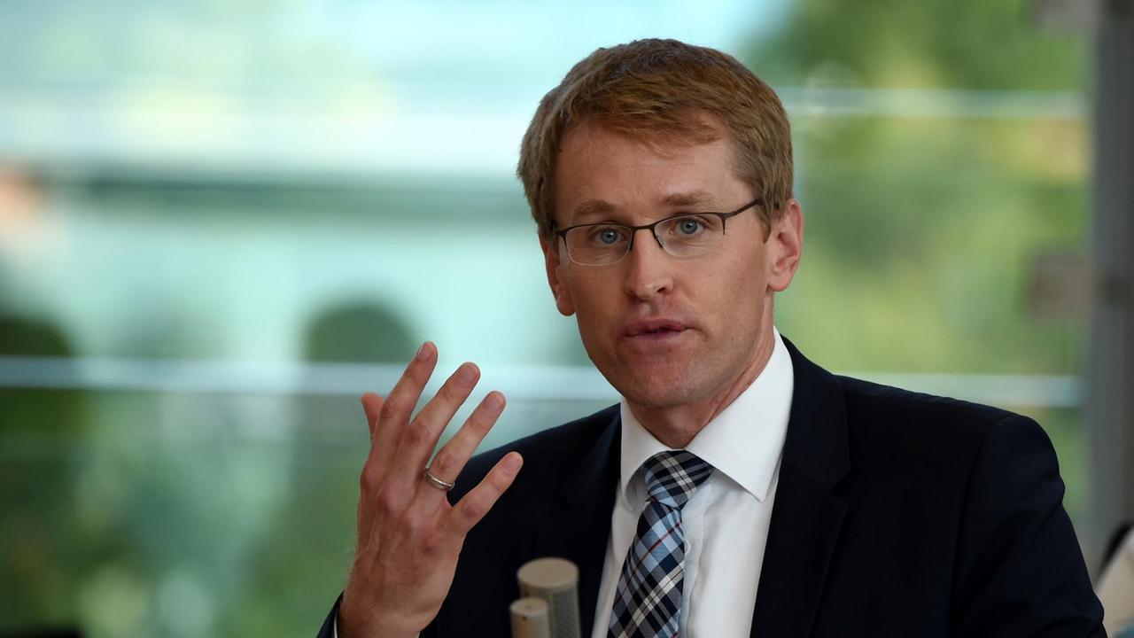 Daniel Günther, der schleswig-holsteinische Herausforderer von der CDU Daniel Günther, der schleswig-holsteinische Herausforderer von der CDU