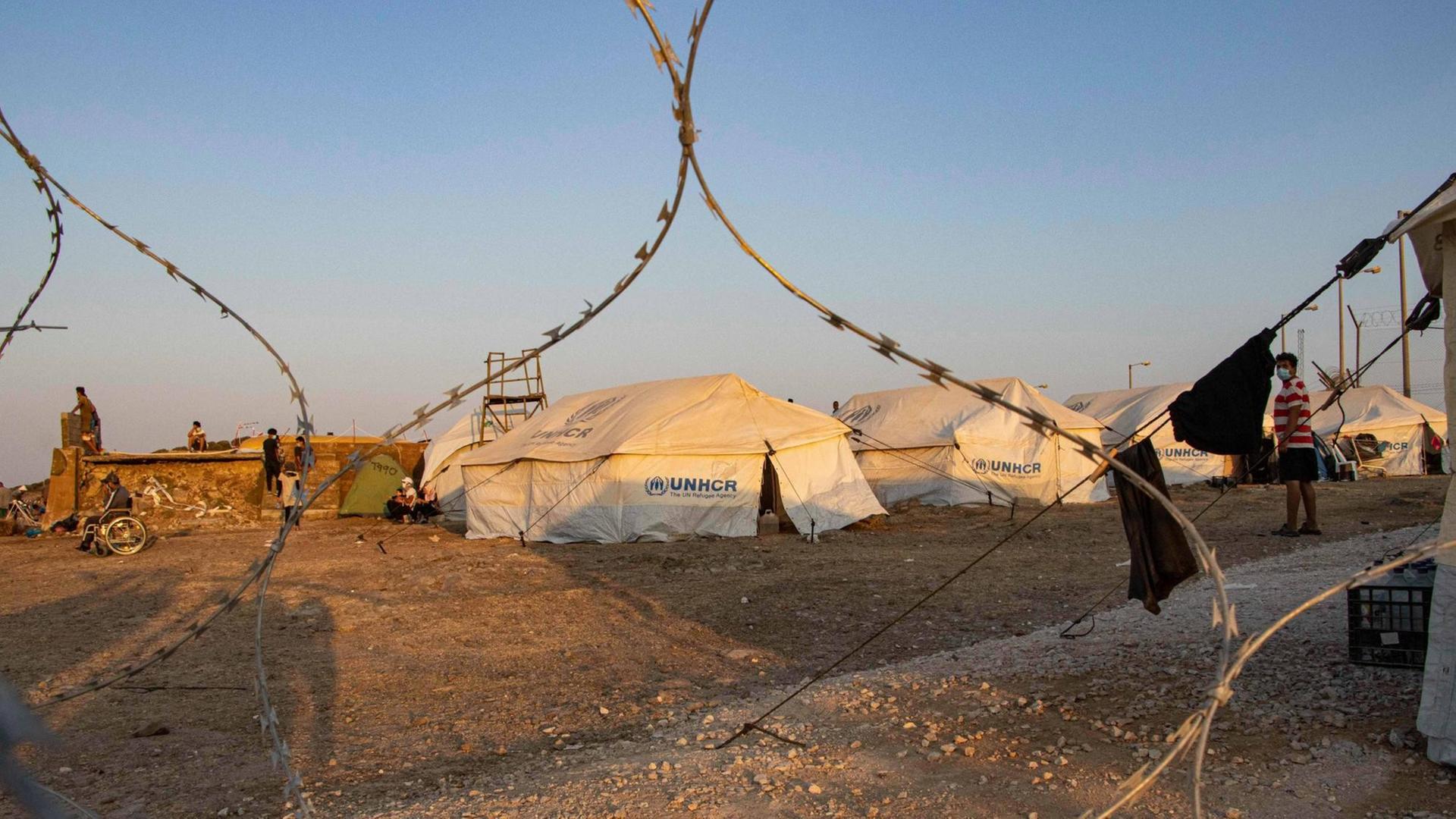 Das Covid-19-Quarantänegebiet im neuen Flüchtlingslager auf der griechischen Insel Lesbos. Das Covid-19-Quarantänegebiet im neuen Flüchtlingslager auf der griechischen Insel Lesbos.