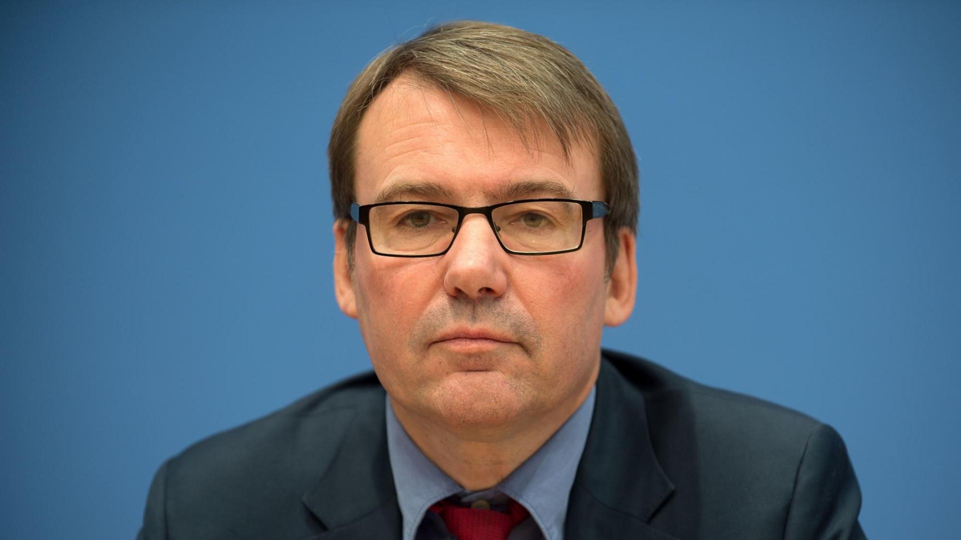 IAB - Migrationsforscher Brücker: Einbürgerung hatt eindeutig positive Effekte auf Integration
