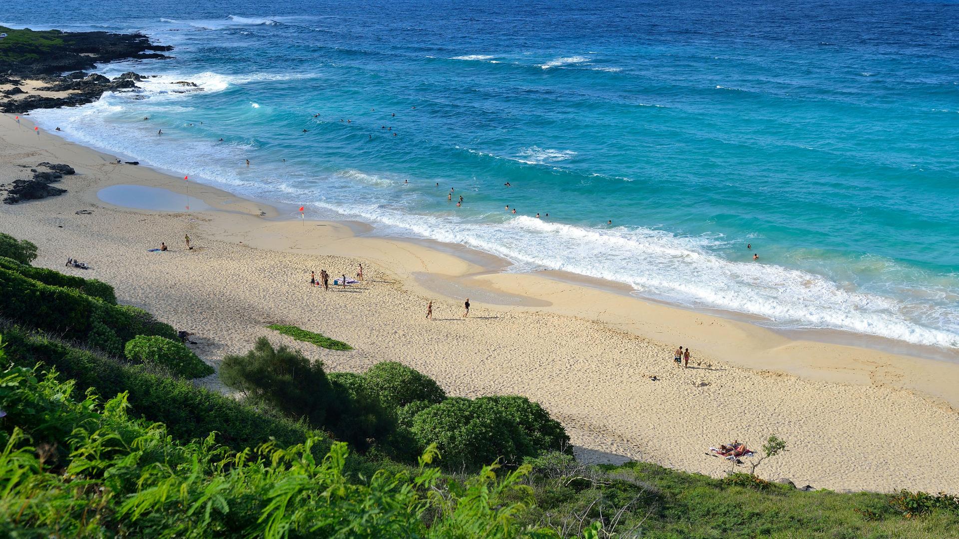 Der Autor erschafft in „insulae“ akustisch die Präsenz drei unterschiedlicher Inseln. Zu sehen: Makapuu Beach Park bei Honolulu auf der Insel Oahu am 28.05.2014