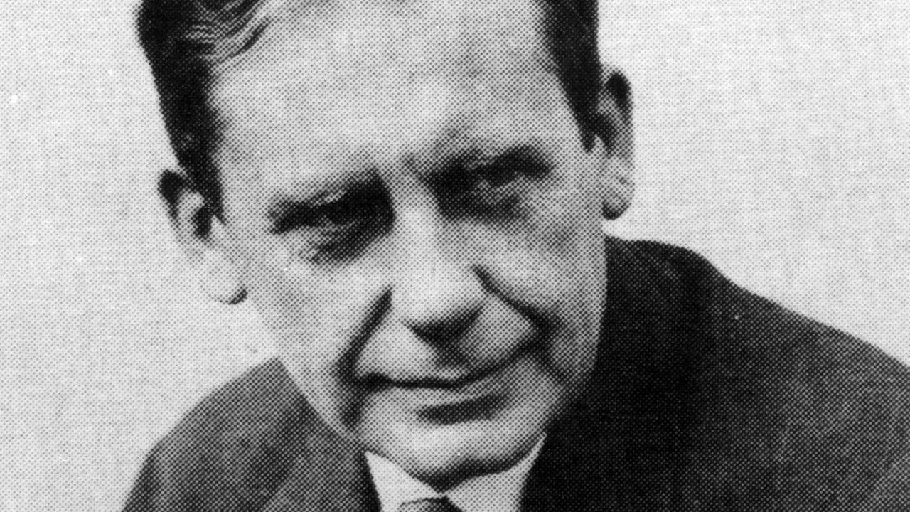 Ein Schwarz-Weiß-Porträt des Architekten Walter Gropius Ein Schwarz-Weiß-Porträt des Architekten Walter Gropius