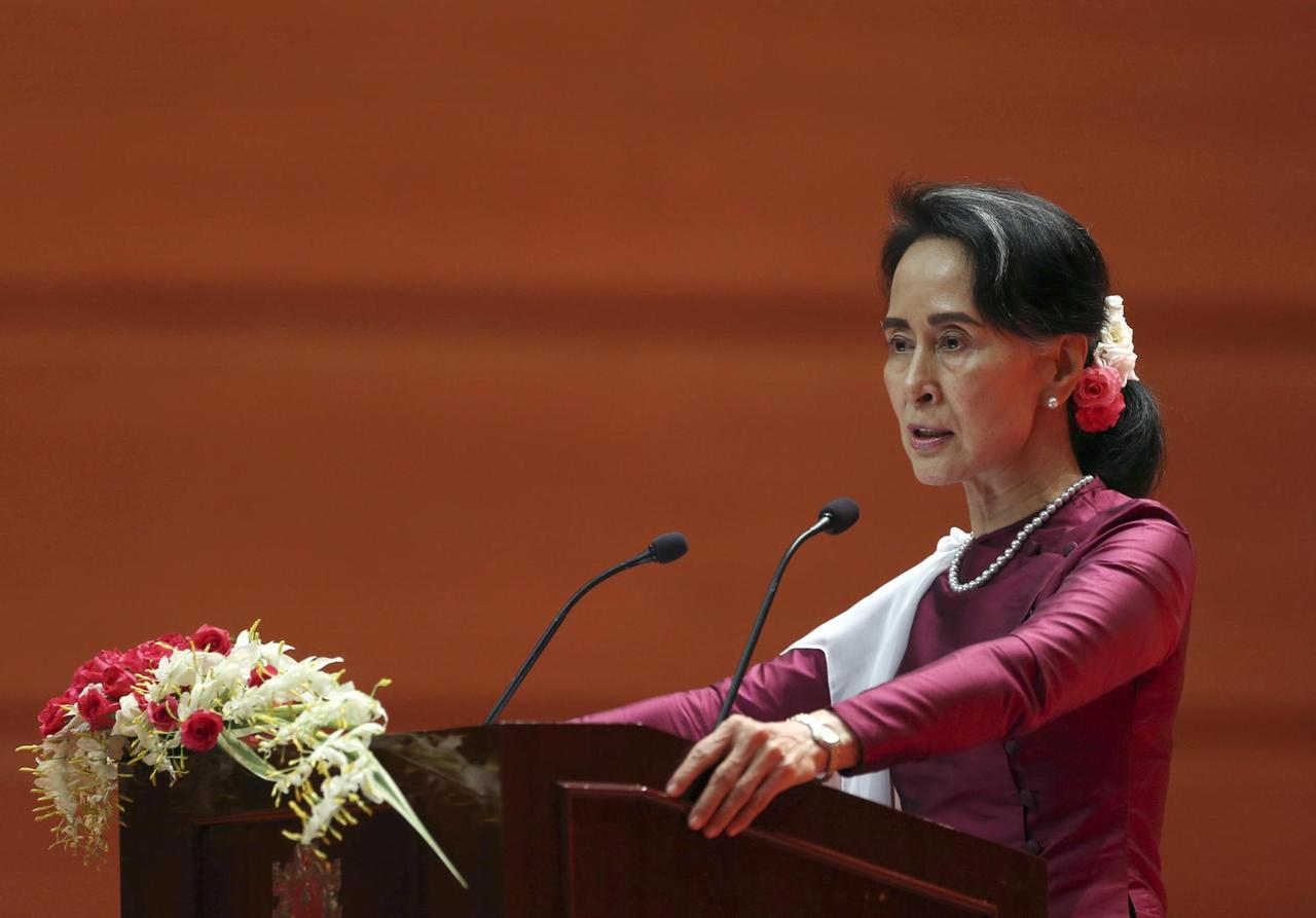 Myanmars De-Facto-Regierungschefin Aung San Suu Kyi spricht am 19. September 2017 in Myanmars Hauptstadt Naypyitaw über die Lage der Rohingya-Minderheit.
