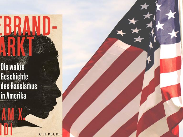 Cover des Buches: "Gebrandmarkt. Die wahre Geschichte des Rassismus in den USA", im Hintergrund die US-amerikanische Flagge