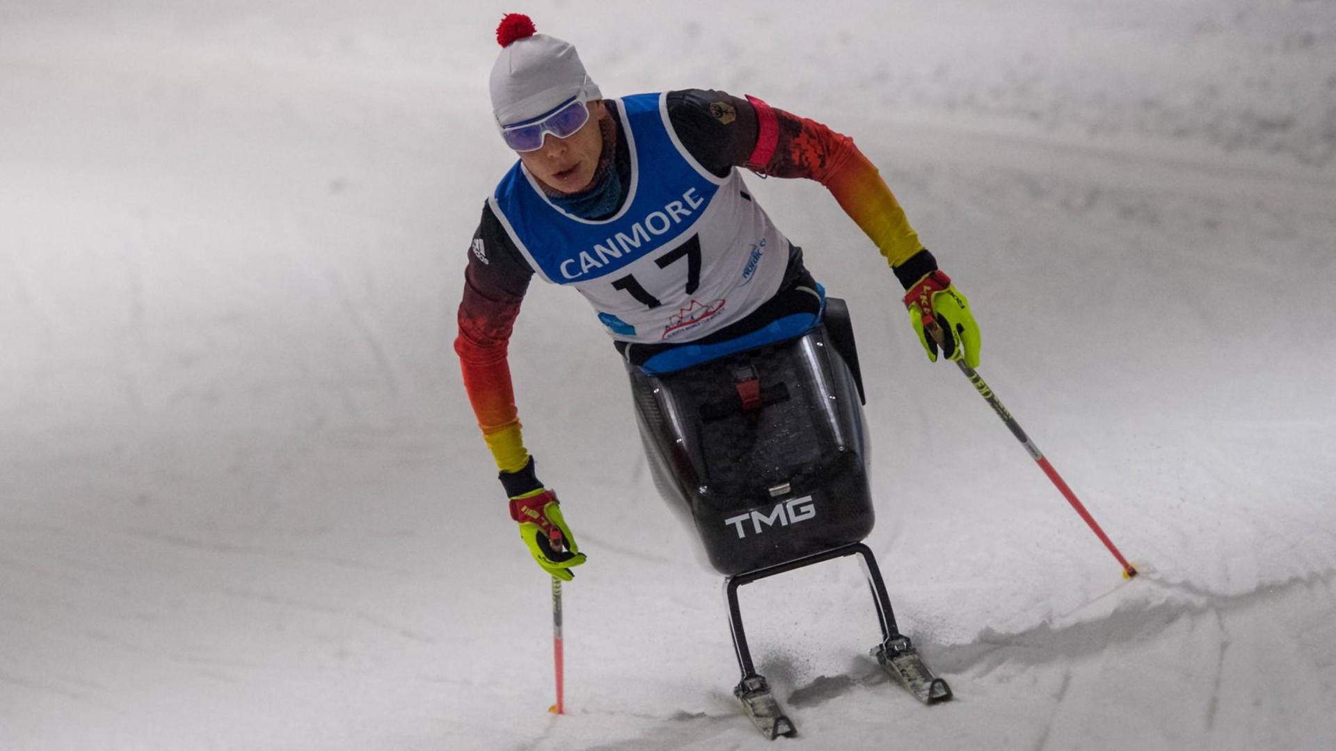 Der Sportlerin Andrea Eskau in einem Schlitten Der Sportlerin Andrea Eskau in einem Schlitten