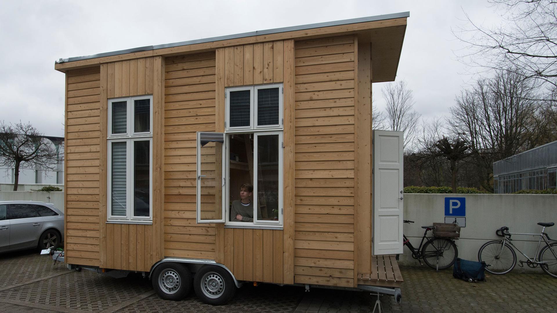 Ein Tiny-House auf dem Gelände des Bauhaus-Archivs. Ein Tiny-House auf dem Gelände des Bauhaus-Archivs.
