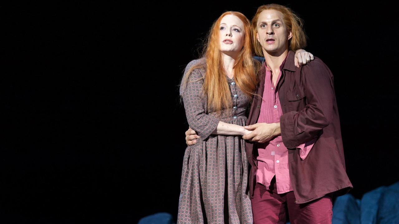 Stefanie Dvorak (Kellerbirn Anna), Sebastian Wendelin (Florian Tilo) Stefanie Dvorak (Kellerbirn Anna), Sebastian Wendelin (Florian Tilo)