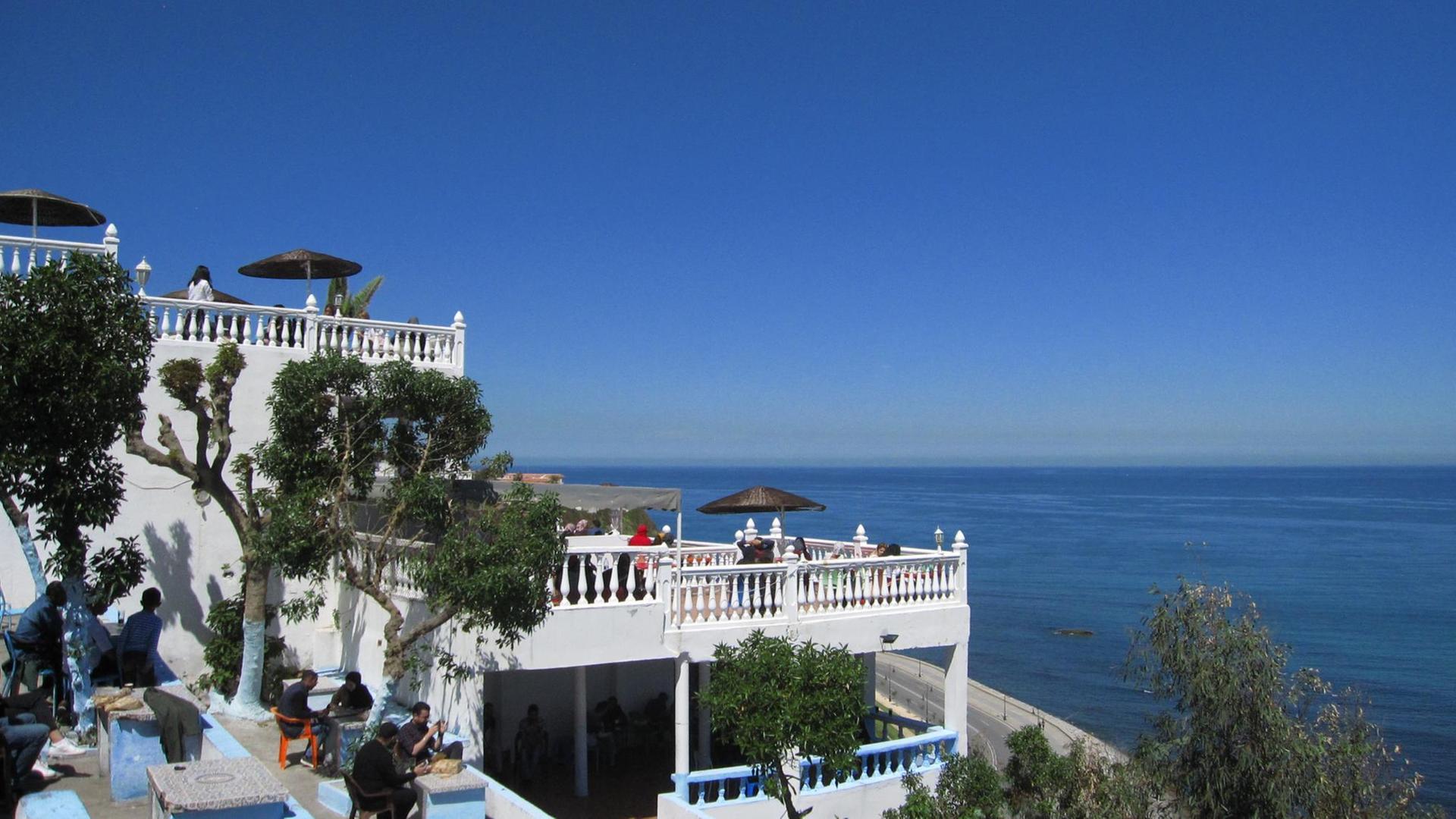 Das Café Hafa in Tanger. Das Café Hafa in Tanger.