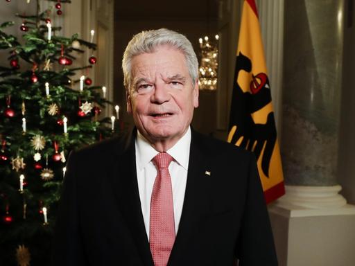 Bundespräsident Joachim Gauck am 22.12.2016 bei der Aufzeichnung der Weihnachtsansprache im Schloss Bellevue in Berlin.