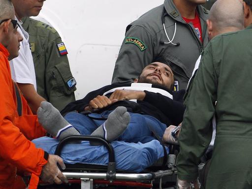 Der Spieler Alan Ruschel des Fußballvereins Chapecoense überlebte den Flugzeugabsturz in der Nähe des kolumbianischen Ortes Medellin. 71 Menschen starben beim Absturz am 28. November 2016.