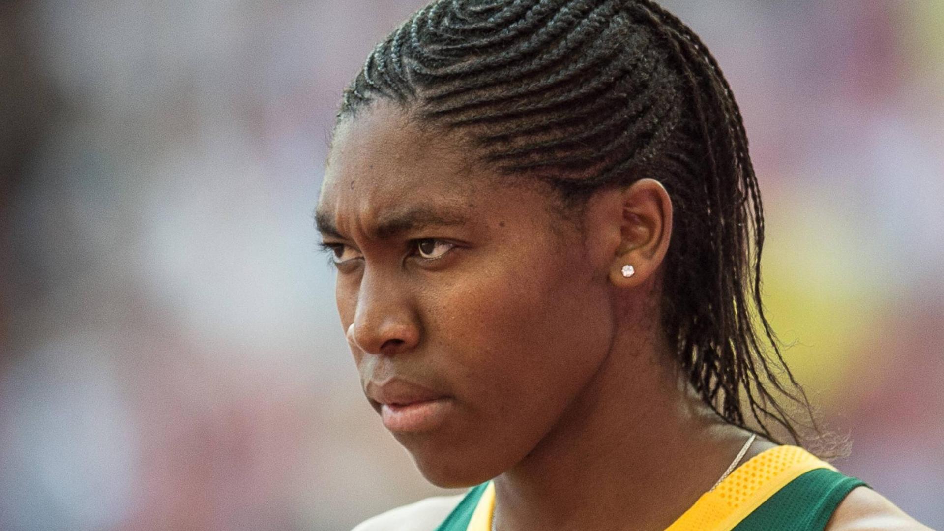 Caster Semenya bei der Leichtathletik-WM 2015 schaut grimmig Caster Semenya bei der Leichtathletik-WM 2015 schaut grimmig