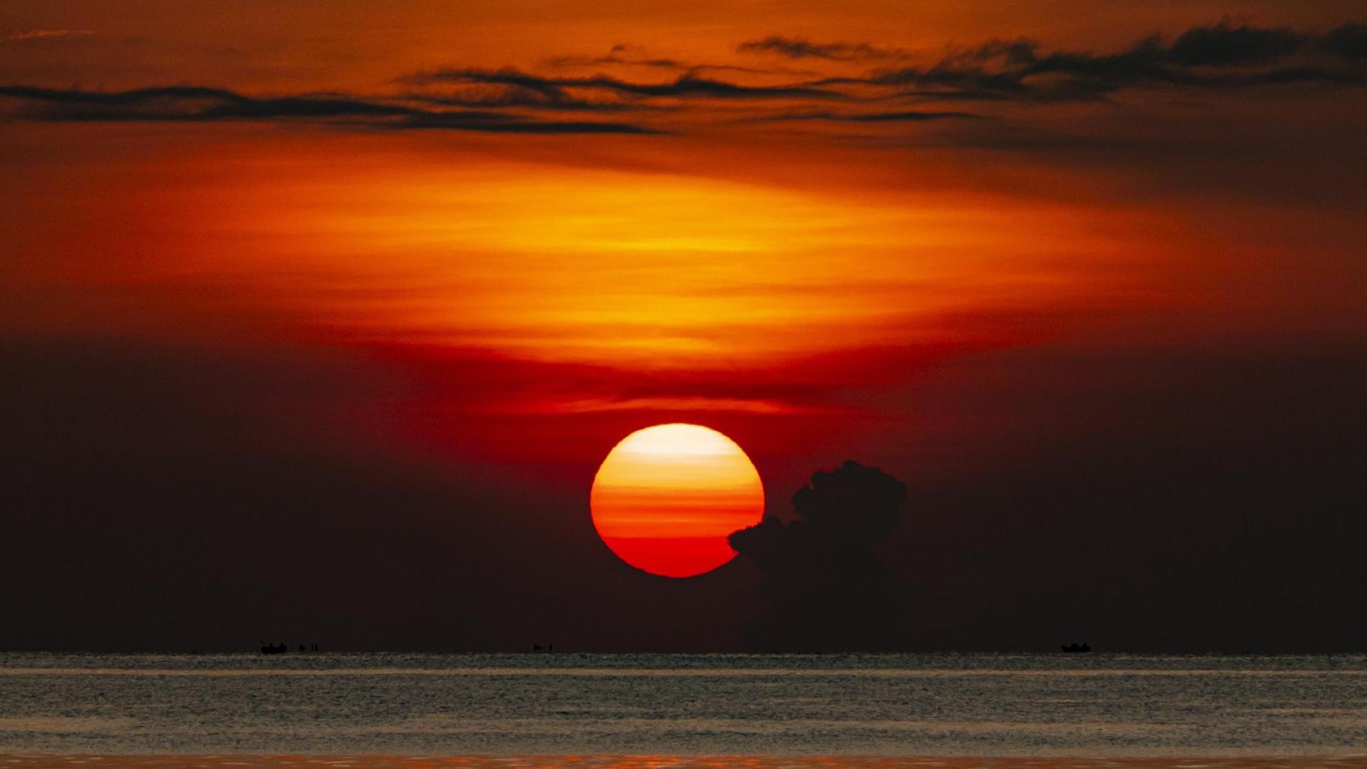 Sunset in Trincomalee, Sri Lanka 2019 Sunset in Trincomalee, Sri Lanka 2019