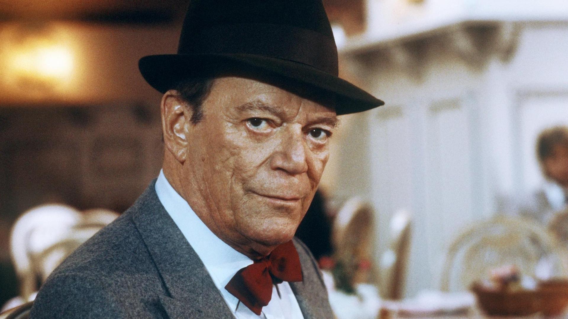 Der amerikanisch-französische Schauspieler Eddie Constantine (undatiert). Nach Jahren des Tingelns in den USA, wo sein Gesicht als "nicht fotogen" galt, hatte er 1950 erste Erfolge am Pariser Moulin Rouge. Der amerikanisch-französische Schauspieler Eddie Constantine (undatiert). Nach Jahren des Tingelns in den USA, wo sein Gesicht als "nicht fotogen" galt, hatte er 1950 erste Erfolge am Pariser Moulin Rouge.