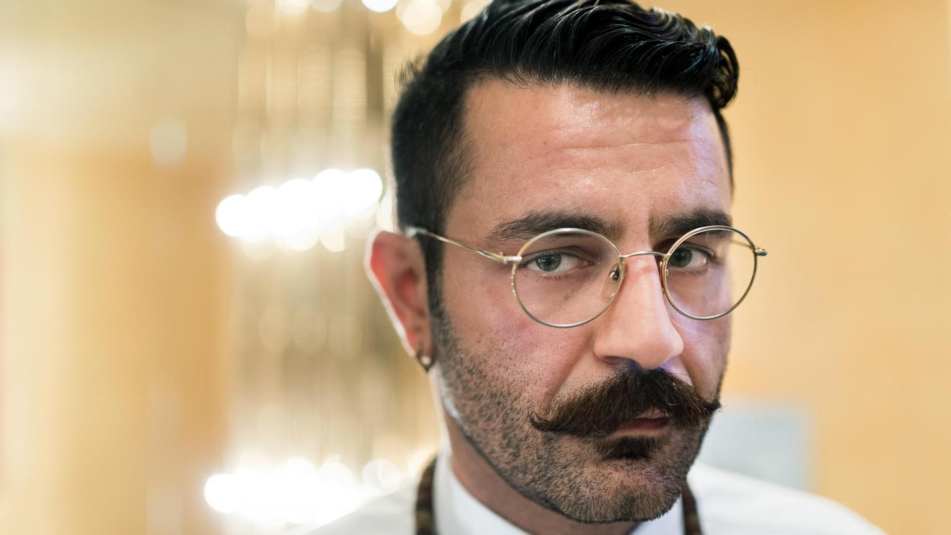 Der iranische Musiker Shahin Najafi. Der iranische Musiker Shahin Najafi.