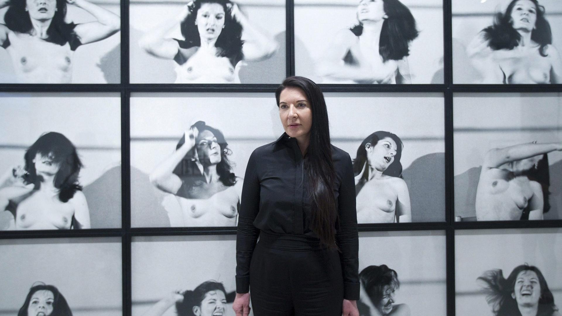 Marina Abramovic bei der Präsentation ihrer Ausstellung 'Holding Emptiness' in Malaga, Spanien, 23. Mai 2014 Marina Abramovic bei der Präsentation ihrer Ausstellung 'Holding Emptiness' in Malaga, Spanien, 23. Mai 2014