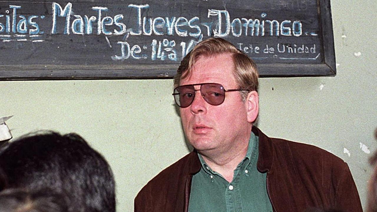 Ein Bild aus dem Jahr 1999 zeigt den früheren Arzt der berüchtigten Sekte «Colonia Dignidad», Hartmut Hopp, in der Colonia Dignidad. Ein Bild aus dem Jahr 1999 zeigt den früheren Arzt der berüchtigten Sekte «Colonia Dignidad», Hartmut Hopp, in der Colonia Dignidad.