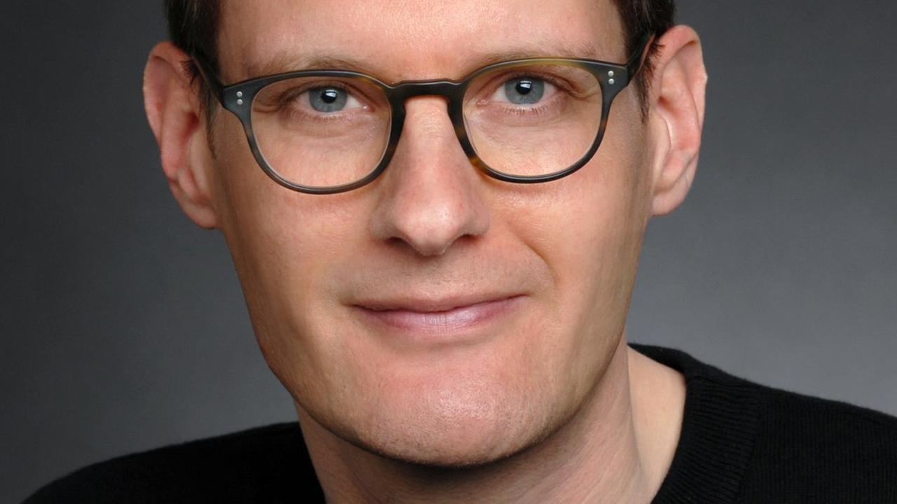Porträt-Aufnahme von Björn Hacker Porträt-Aufnahme von Björn Hacker
