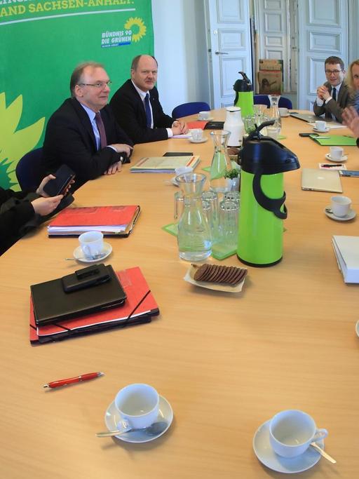 Bereits vor drei Tagen trafen sich die Vertreter von CDU, SPD und Grünen in Magdeburg zu Sondierungsgesprächen.
