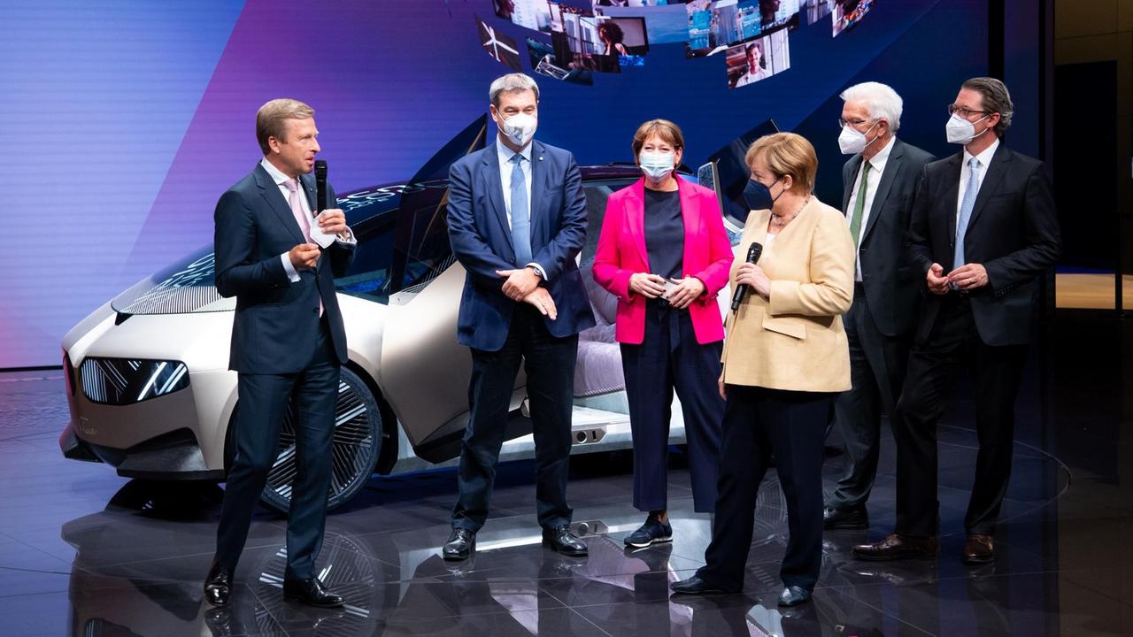 Bayern, München: Oliver Zipse (l-r), Vorstandsvorsitzender der BMW AG, ...</p>

                        <a href=