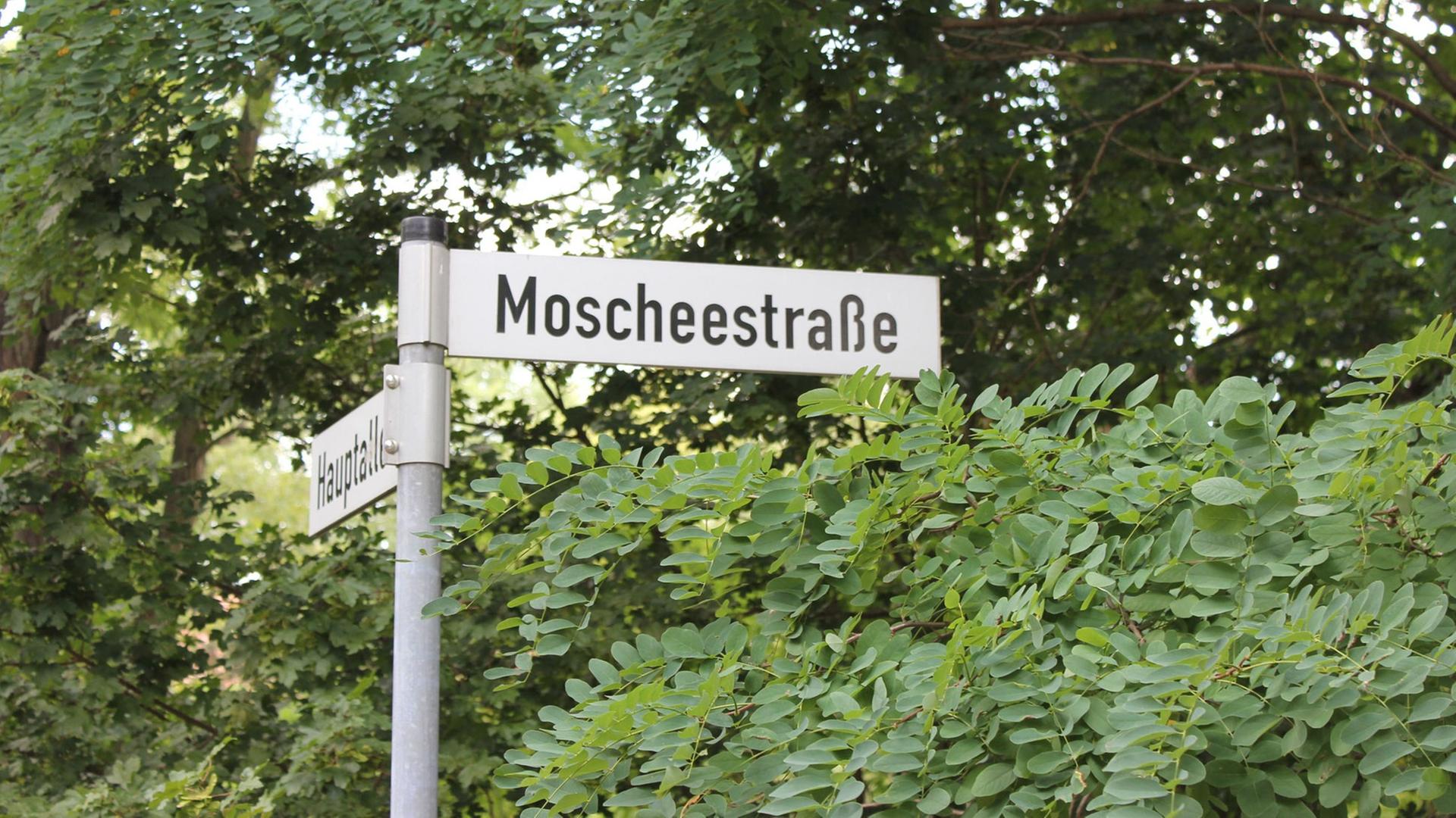 Wünsdorf: Die Moscheestraße erinnert an die einstige Moschee Wünsdorf: Die Moscheestraße erinnert an die einstige Moschee