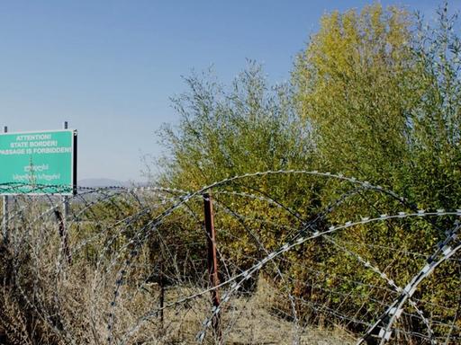 Der Grenzzaun in Churwaleti - dem letzten georgischen Dorf vor Südossetien