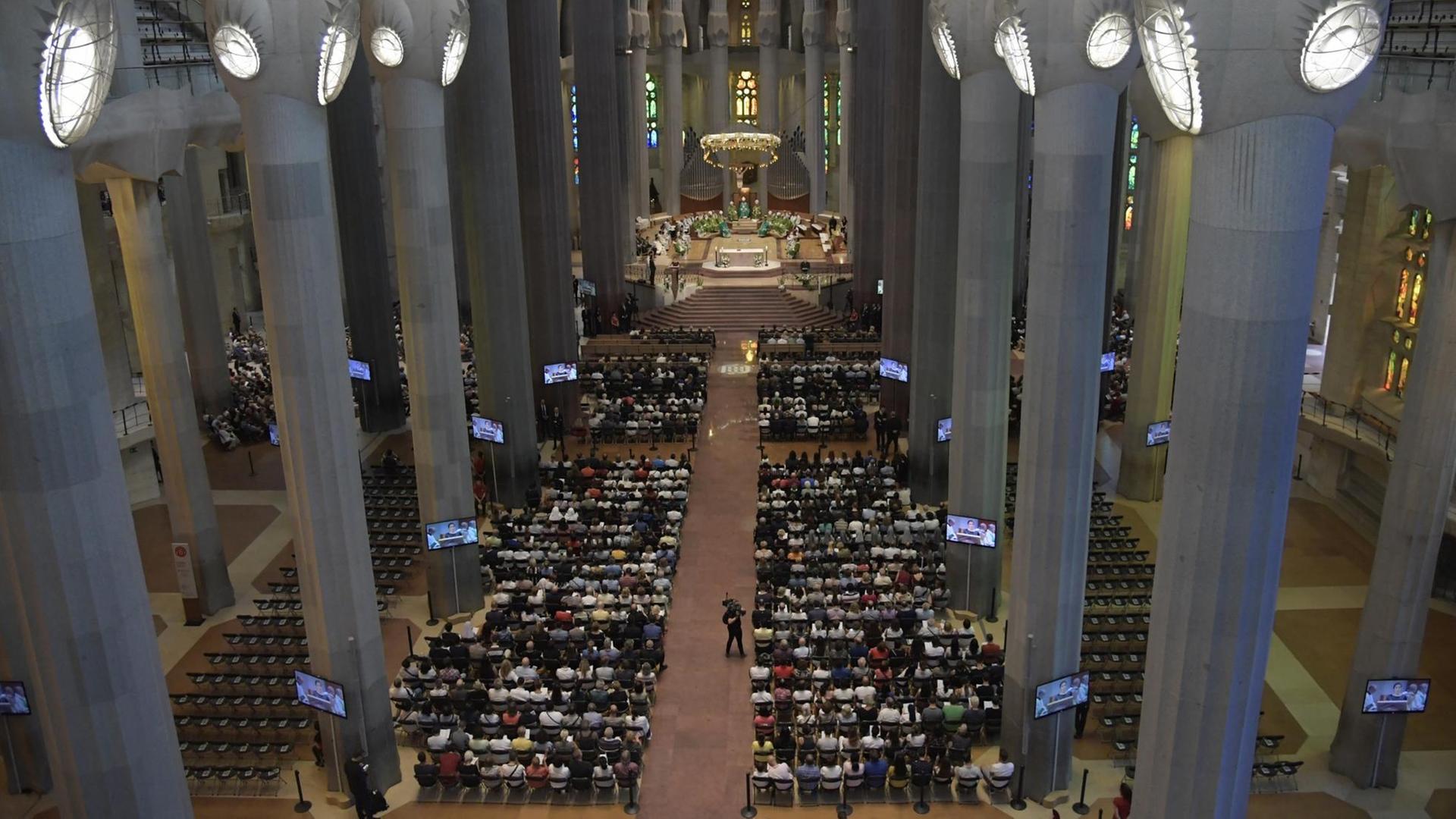 Die Trauerfeier in der Basilika Sagrada Familia
