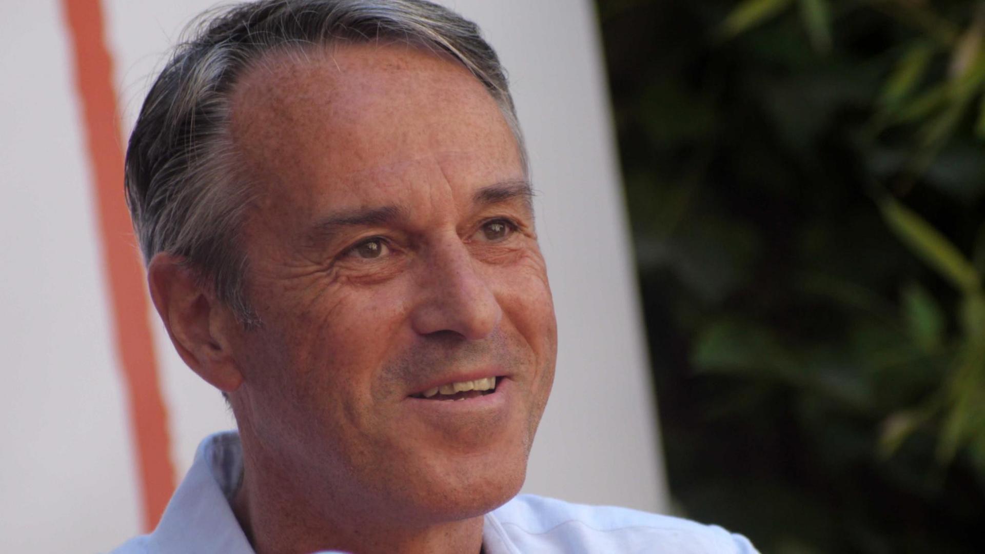 Der belgische Regisseur Ivo van Hove be der Pressekonferenz in Avignon. Der belgische Regisseur Ivo van Hove be der Pressekonferenz in Avignon.
