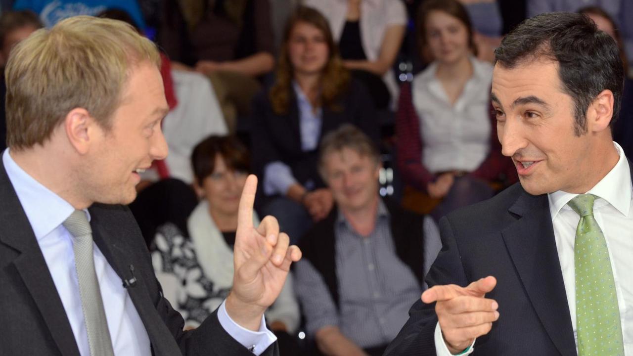 FDP-Chef Lindner und der Grünen-Vorsitzende Özdemir in einer Fernsehdiskussion