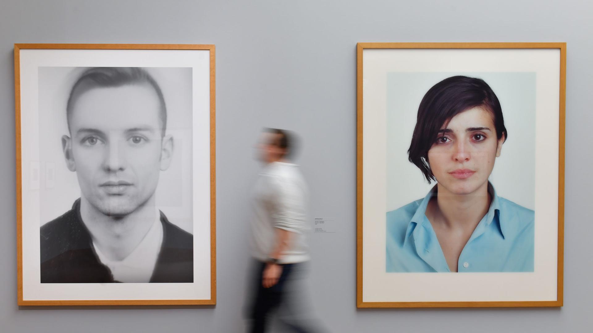 "Fotografien werden Bilder - Die Becher-Klasse" im Kunstmuseum Städel "Fotografien werden Bilder - Die Becher-Klasse" im Kunstmuseum Städel