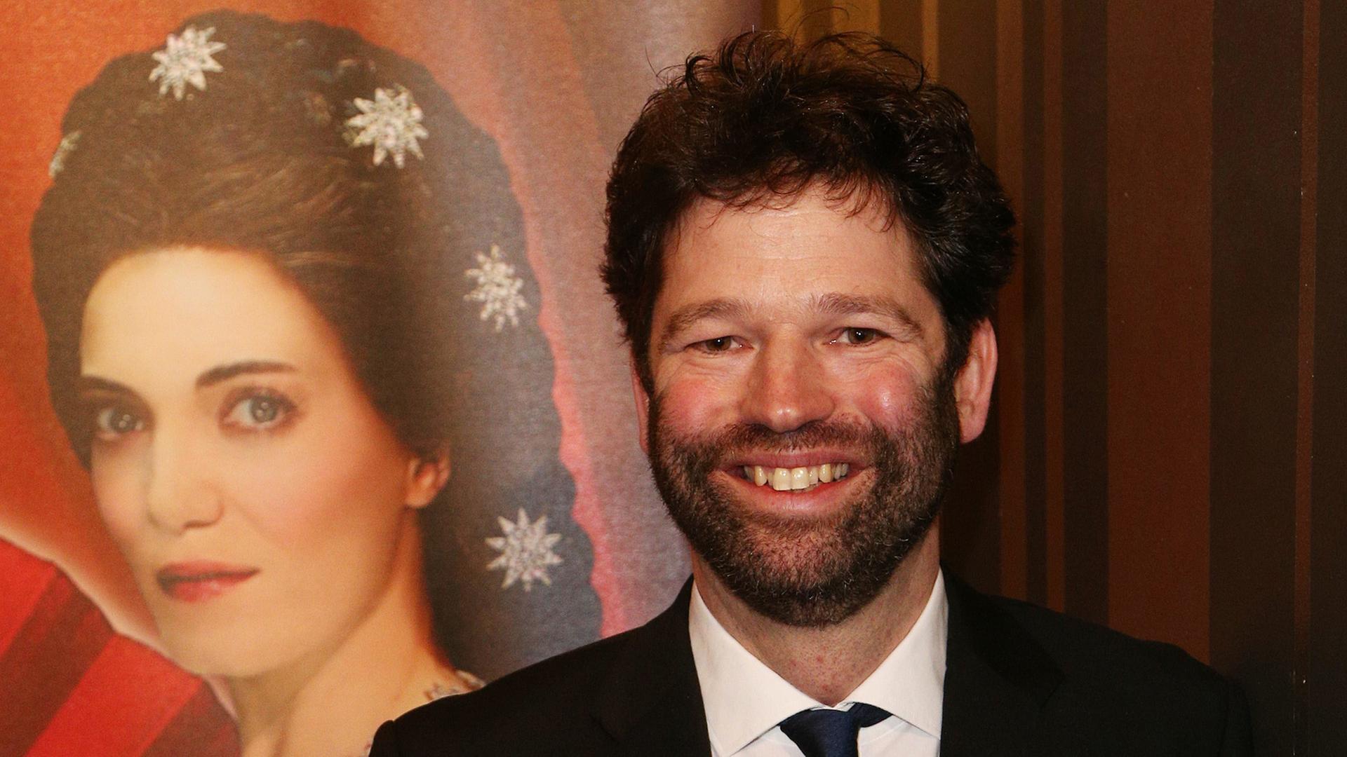 Leopold Prinz von Altenburg, Ururenkel von Kaiserin Elisabeth, auf dem roten Teppich bei der Premiere vom Musical "Elisabeth" im Berliner Admiralspalast. Leopold Prinz von Altenburg, Ururenkel von Kaiserin Elisabeth, auf dem roten Teppich bei der Premiere vom Musical "Elisabeth" im Berliner Admiralspalast.