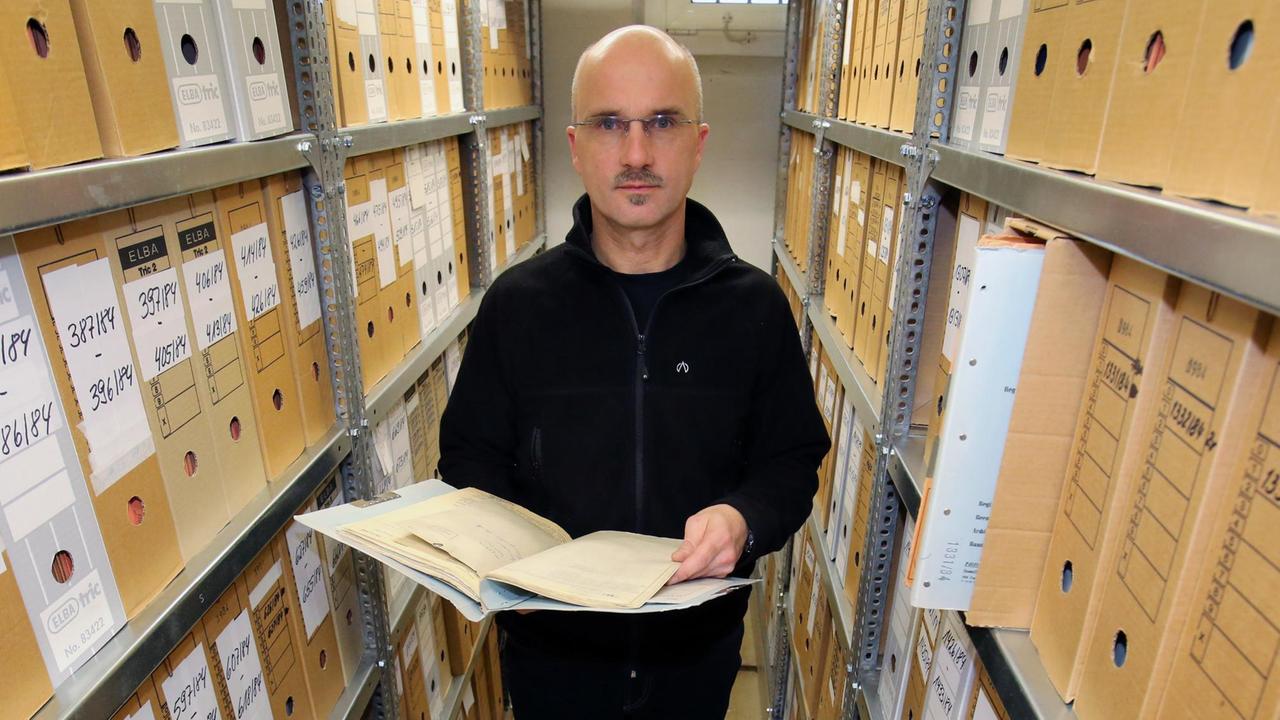 Volker Höffer, Leiter der Außenstelle Rostock des Bundesbeauftragten für die Stasi-Unterlagen (BStU) Volker Höffer, Leiter der Außenstelle Rostock des Bundesbeauftragten für die Stasi-Unterlagen (BStU)