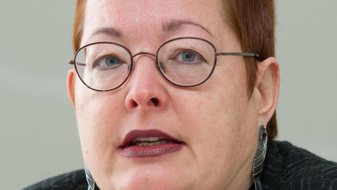 Martina Weyrauch, Leiterin der Brandenburgischen Landeszentrale für politische Bildung. Martina Weyrauch, Leiterin der Brandenburgischen Landeszentrale für politische Bildung.