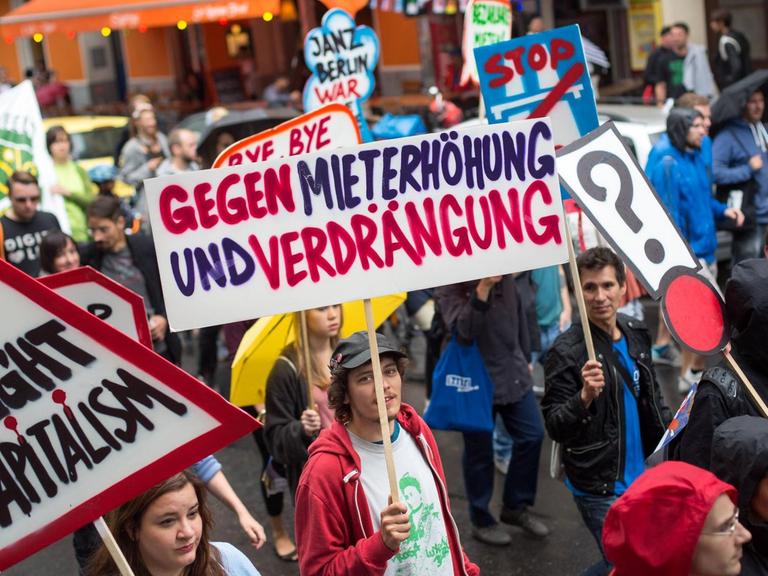 Demo gegen hohe Mietpreise in der Innenstadt in Berlin