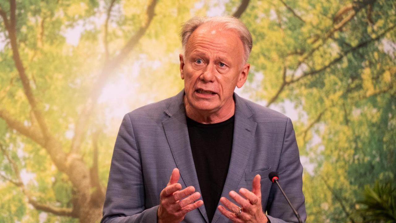Jürgen Trittin, Bundestagsabgeordneter von Bündnis 90/Die Grünen, spricht bei seiner Rede auf der digitalen Landesdelegiertenkonferenz von Bündnis 90/Die Grünen in Niedersachsen. Jürgen Trittin, Bundestagsabgeordneter von Bündnis 90/Die Grünen, spricht bei seiner Rede auf der digitalen Landesdelegiertenkonferenz von Bündnis 90/Die Grünen in Niedersachsen.