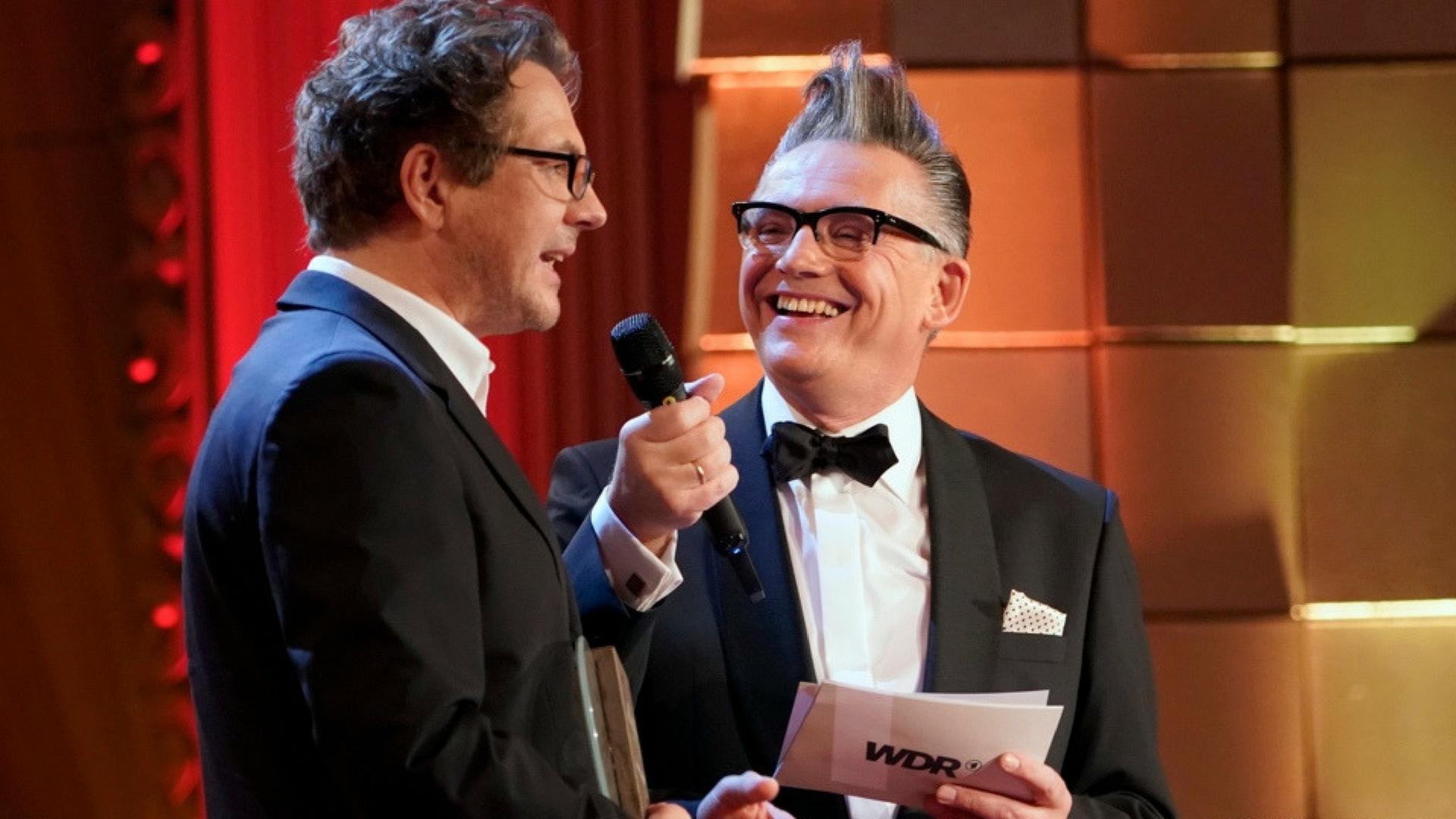 Andreas Fröhlich, Preisträger in der Kategorie Bester Interpret neben Moderator Götz Alsmann bei der Gala zum Deutschen Hörbuchpreis 2018 Andreas Fröhlich, Preisträger in der Kategorie Bester Interpret neben Moderator Götz Alsmann bei der Gala zum Deutschen Hörbuchpreis 2018