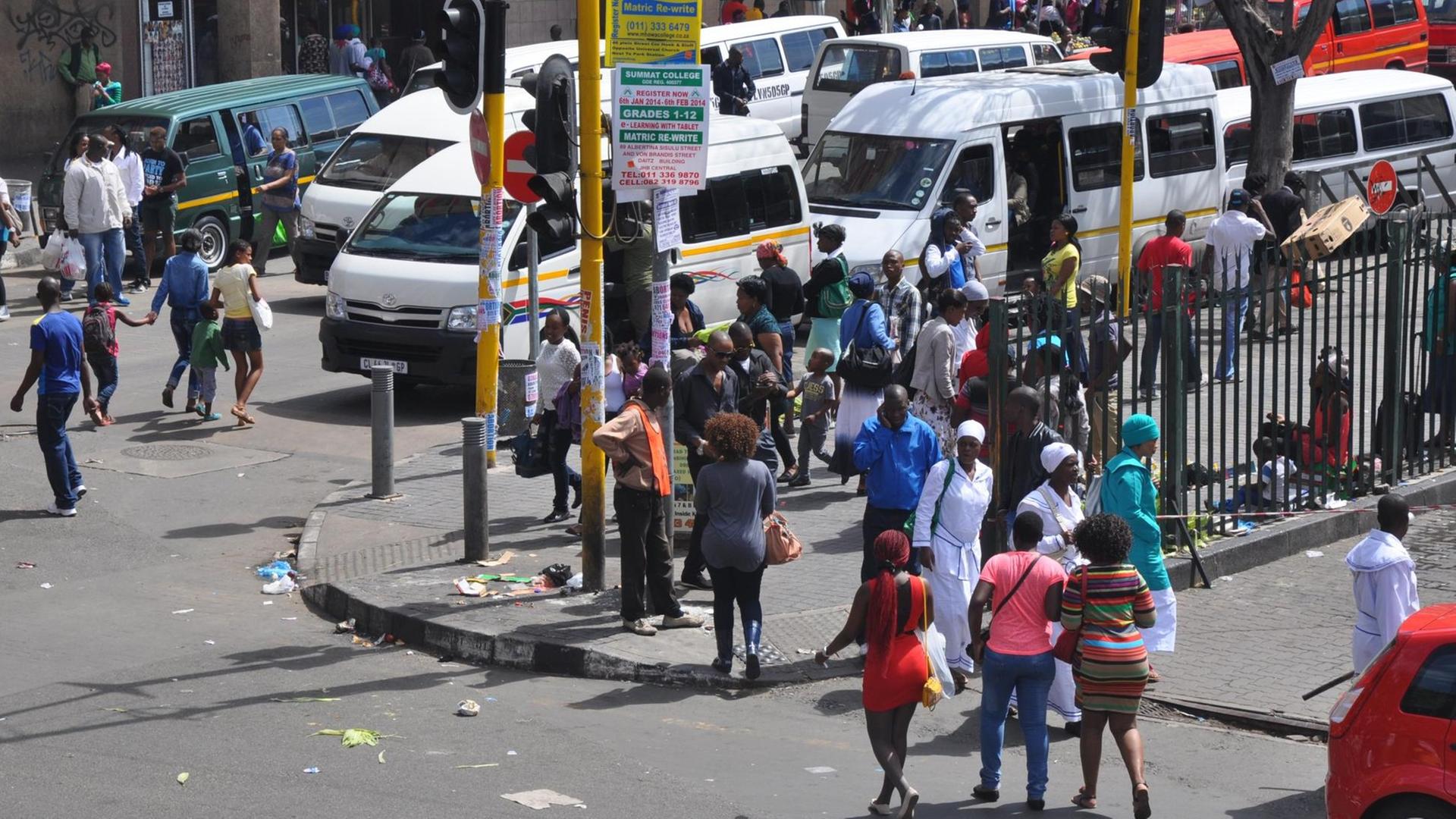 Eine Bushaltestelle in der Stadt Durban. Eine Bushaltestelle in der Stadt Durban.