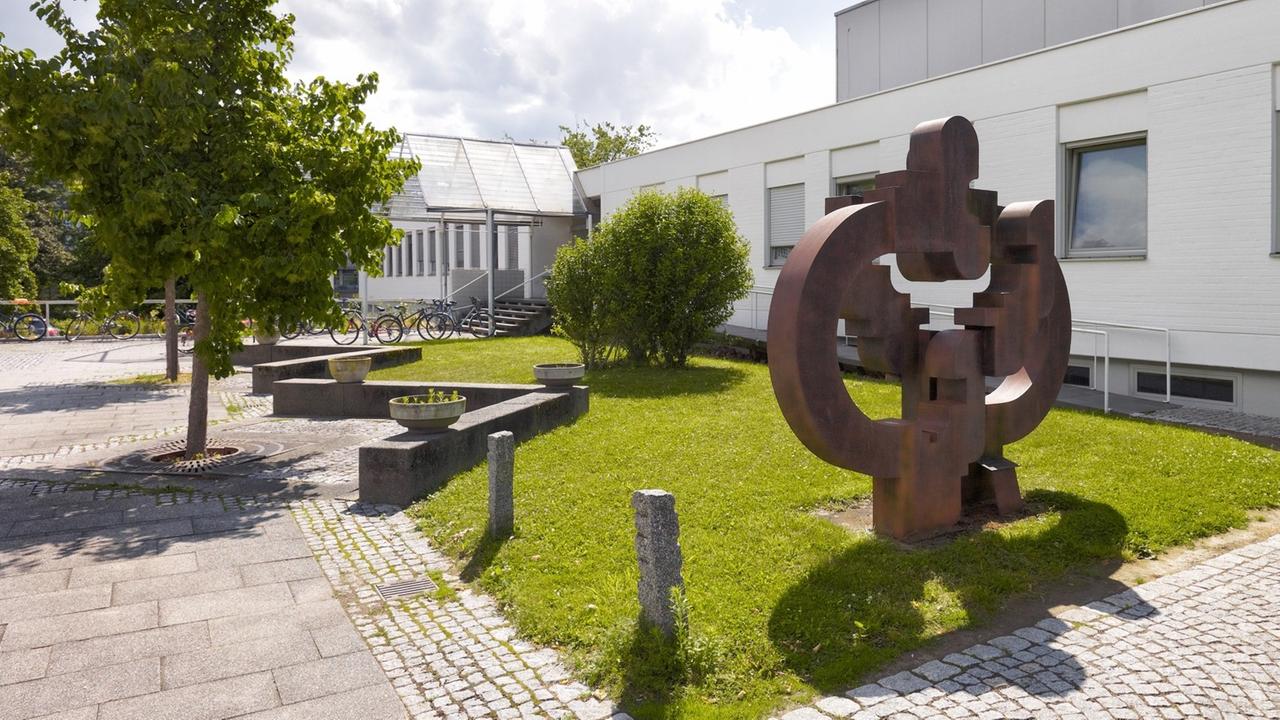 Heute Ort unserer Live-Übertragung: die Hochschule für Musik Saar Heute Ort unserer Live-Übertragung: die Hochschule für Musik Saar