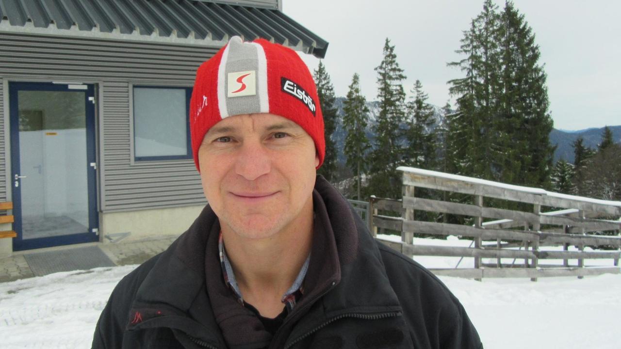 Florian Achner auf der Bergstation der Zugspitzbahn Florian Achner auf der Bergstation der Zugspitzbahn