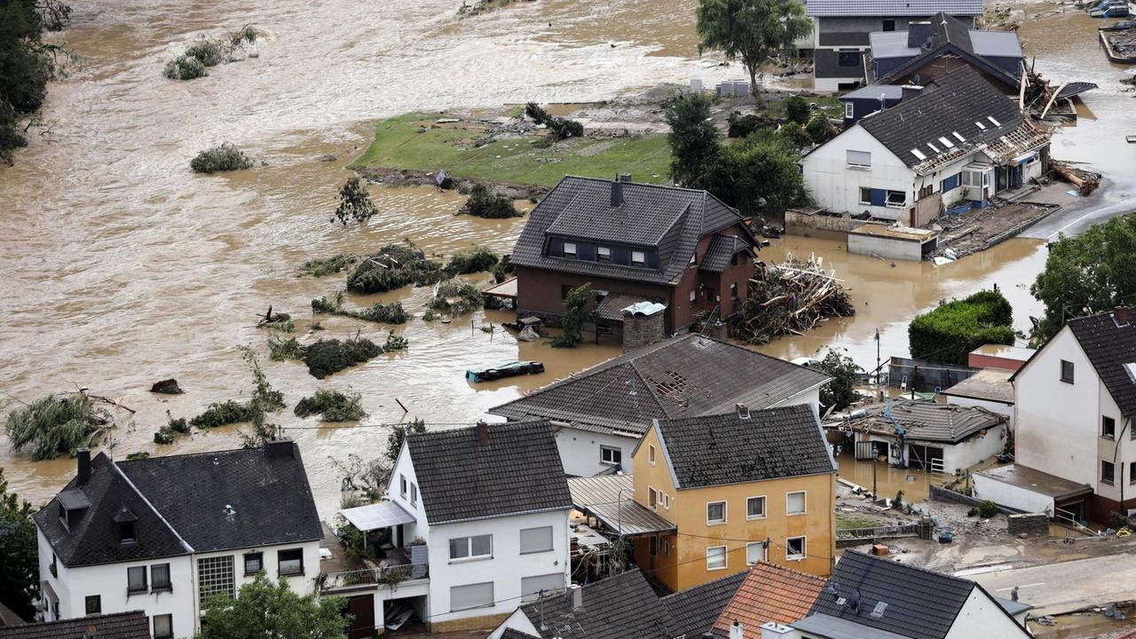 Ein Ort in der Eifel im Hochwasser am 15.07.2021 Ein Ort in der Eifel im Hochwasser am 15.07.2021
