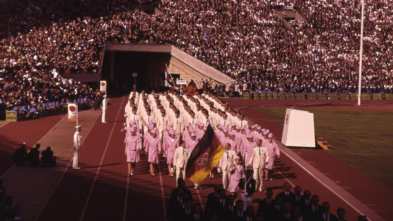 Einmarsch der gesamtdeutschen Olympia-Mannschaft 1964 in Tokyo Einmarsch der gesamtdeutschen Olympia-Mannschaft 1964 in Tokyo
