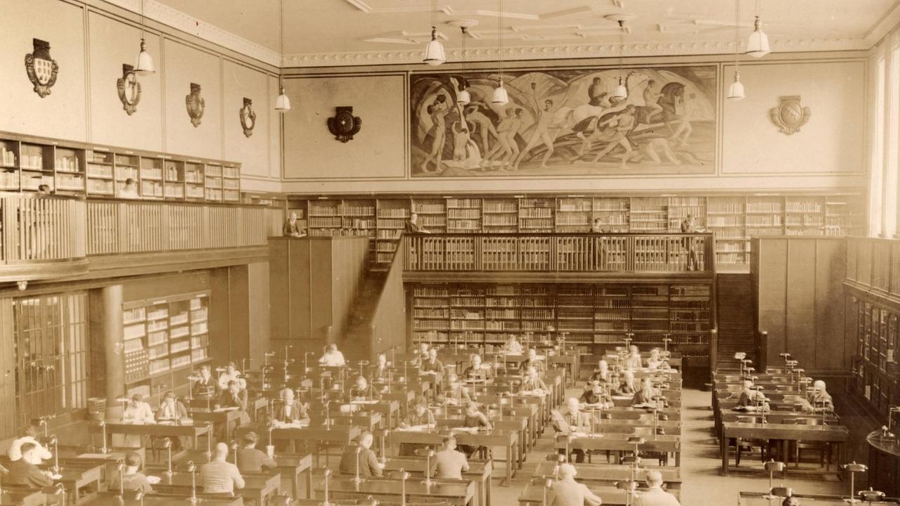 Der Lesesaal in der Deutschen Bücherei in Leipzig im Jahr 1920 Der Lesesaal in der Deutschen Bücherei in Leipzig im Jahr 1920