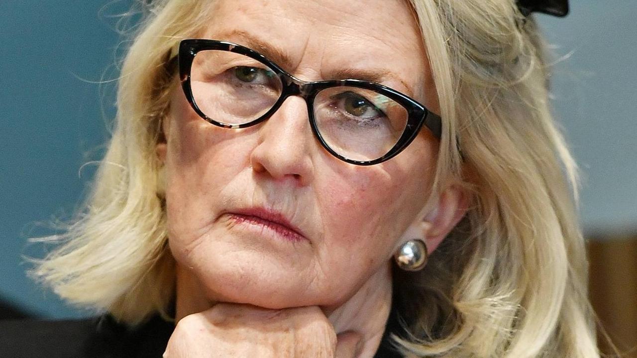Porträt der Wirtschaftswissenschaftlerin Ann Pettifor Porträt der Wirtschaftswissenschaftlerin Ann Pettifor