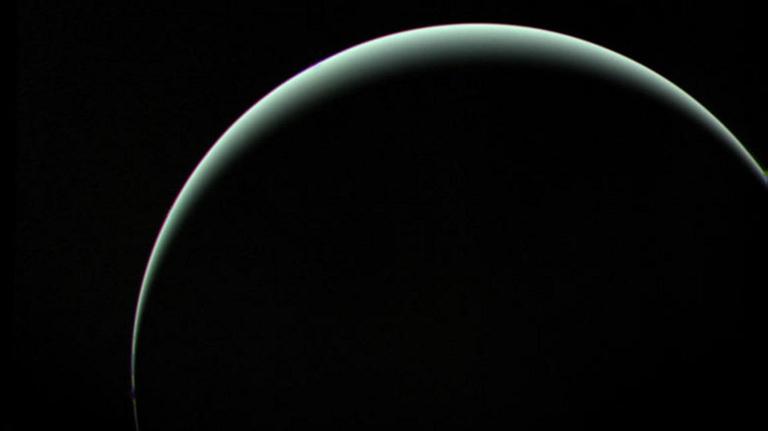Sichel des Planeten Uranus, aufgenommen von der Raumsonde "Voyager 2". Sichel des Planeten Uranus, aufgenommen von der Raumsonde "Voyager 2".