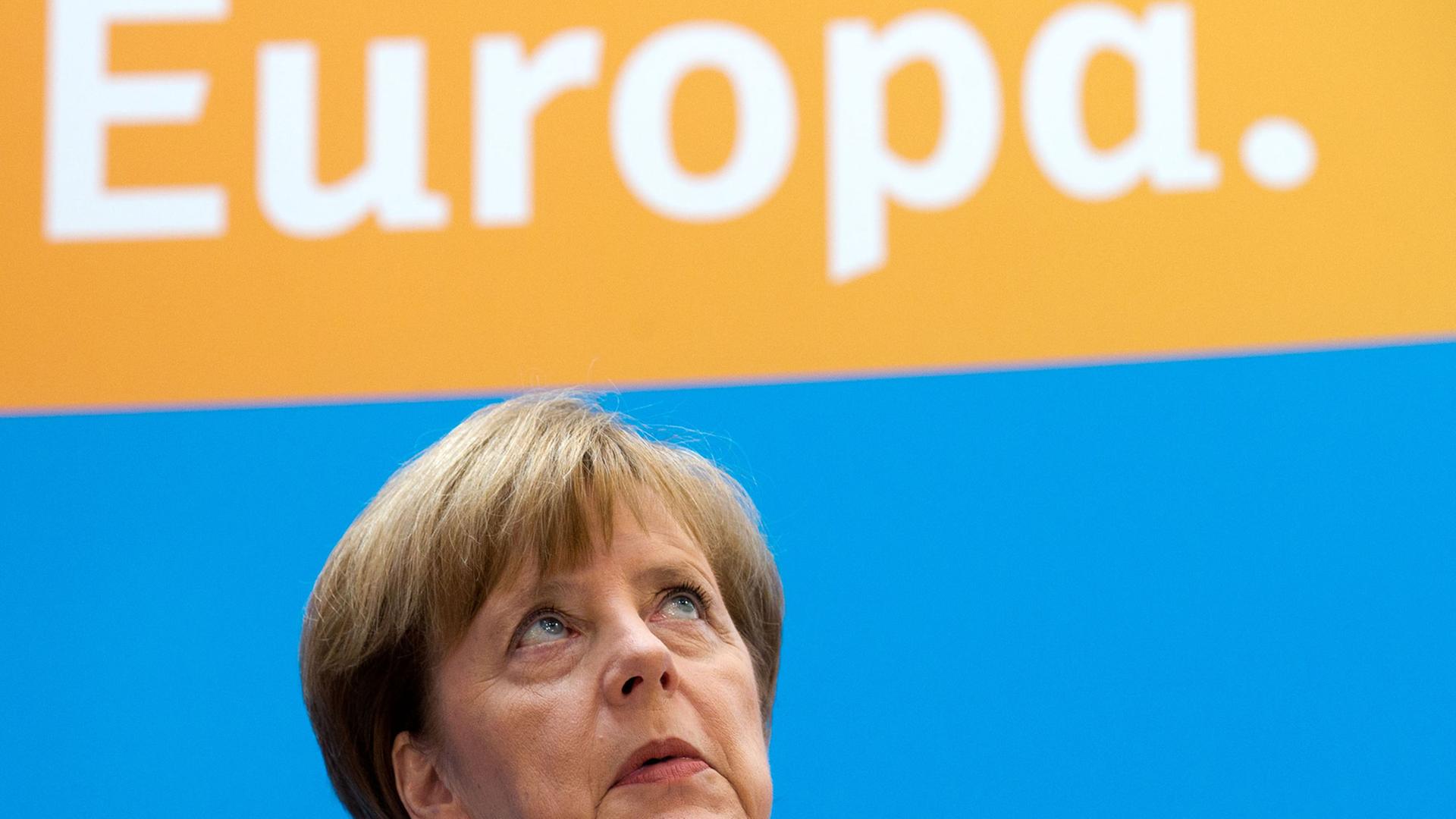 Bundeskanzlerin Angela Merkel (CDU) spricht am 26.05.2014 in Berlin während einer Pressekonferenz im Konrad-Adenauer Haus. Bundeskanzlerin Angela Merkel (CDU) spricht am 26.05.2014 in Berlin während einer Pressekonferenz im Konrad-Adenauer Haus.