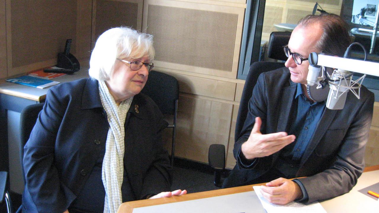 Literaturkritikerin Sigrid Löffler im Gespräch mit Frank Meyer in der Sendung Lesart.
