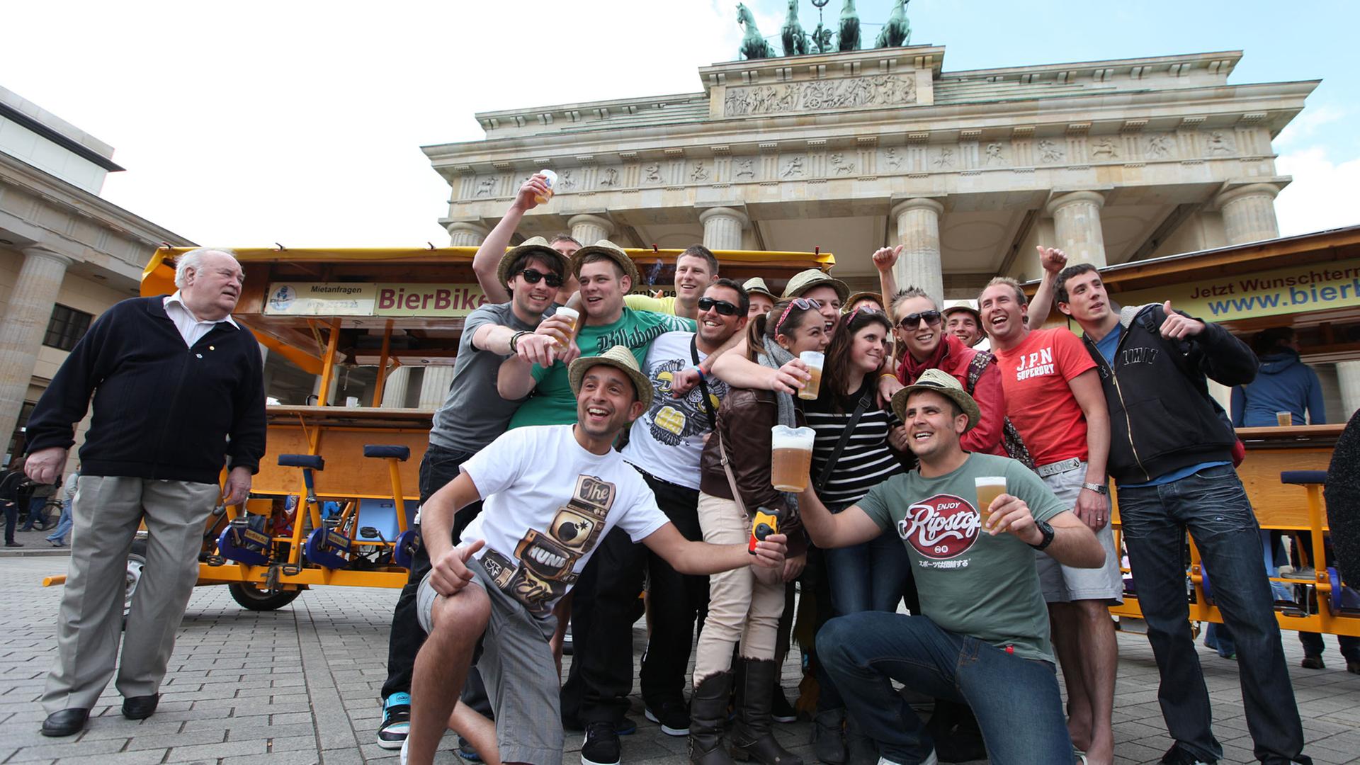 Leider liegt für dieses Bild keine Bildbeschreibung vor Leider liegt für dieses Bild keine Bildbeschreibung vor