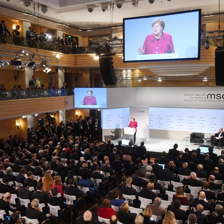 Bundeskanzlerin Merkel bei ihrer Rede auf der Münchner Sicherheitskonferenz